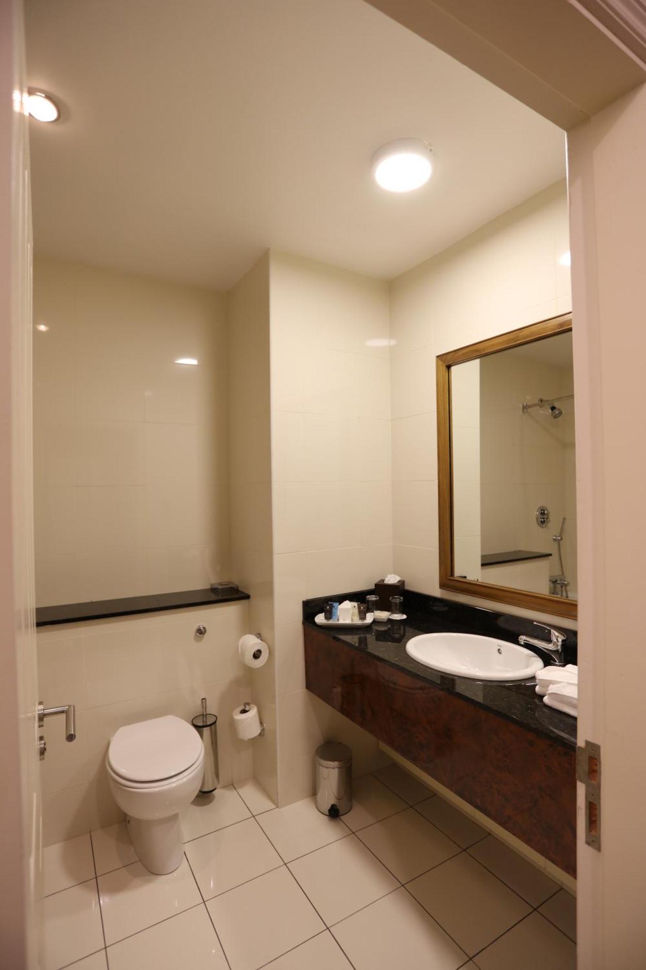 Vaughan Lodge Hotel Lahinch Esterno foto