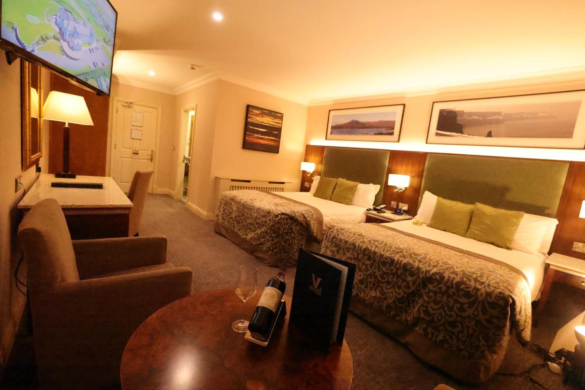 Vaughan Lodge Hotel Lahinch Esterno foto