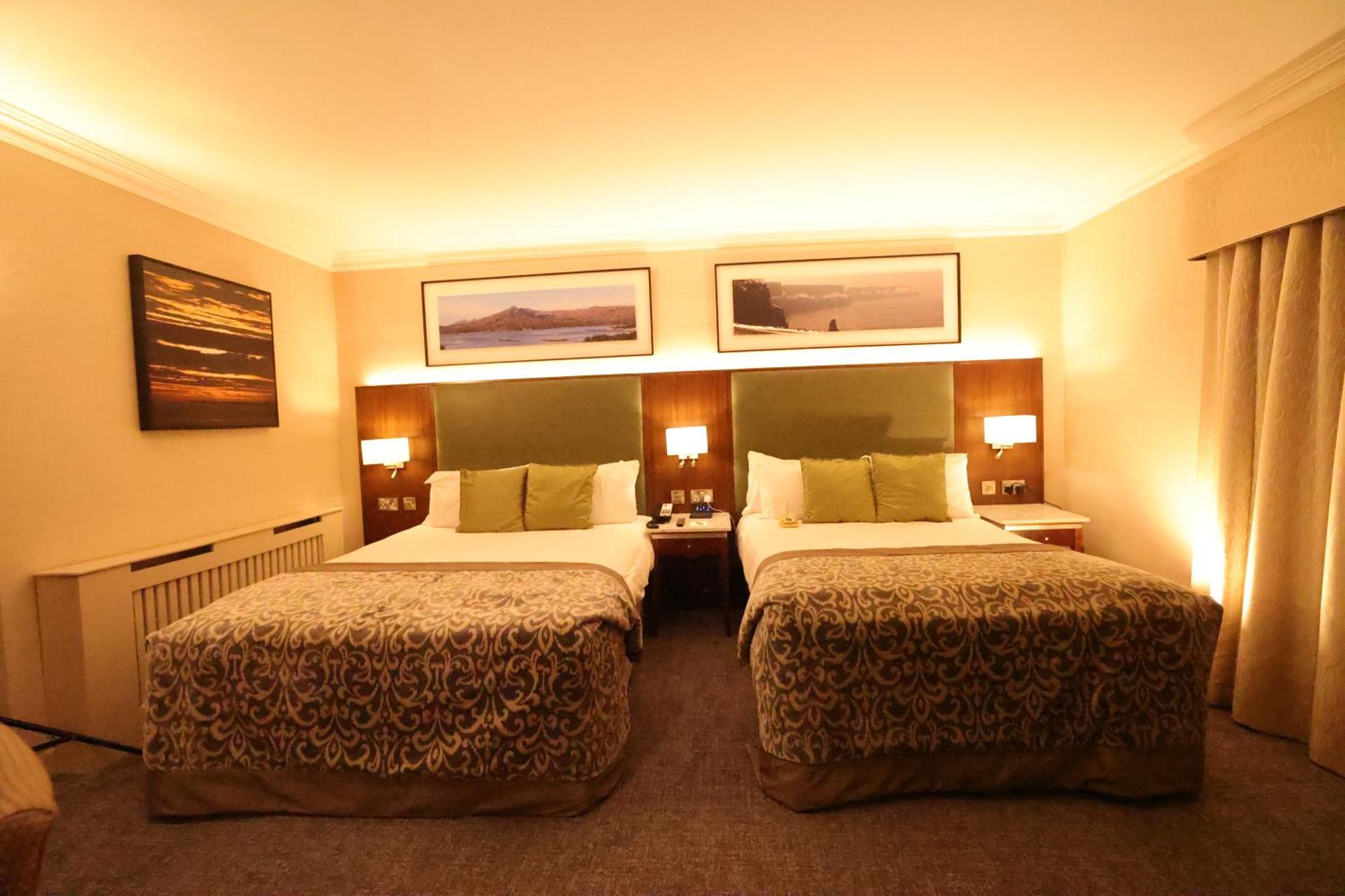 Vaughan Lodge Hotel Lahinch Esterno foto