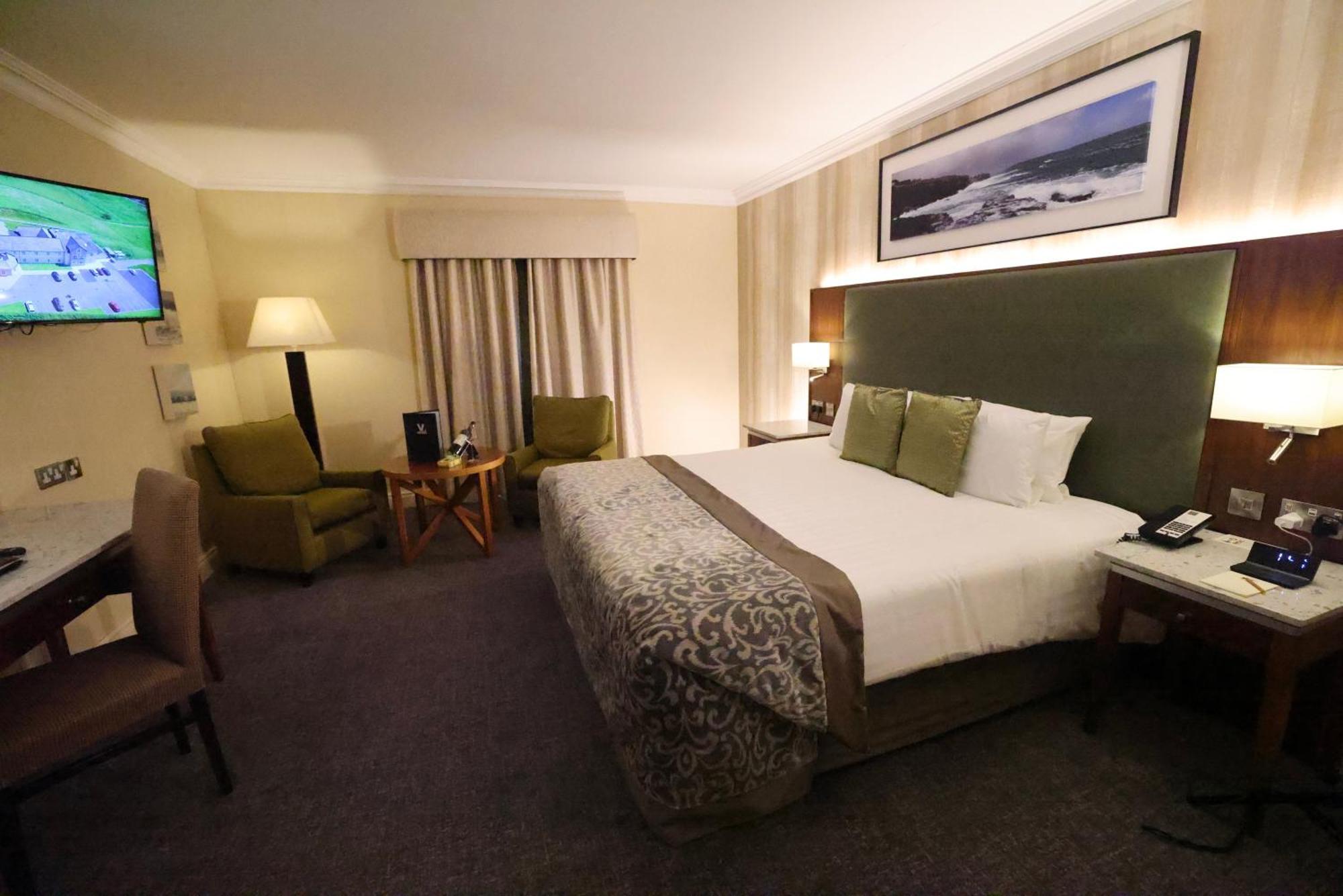Vaughan Lodge Hotel Lahinch Esterno foto